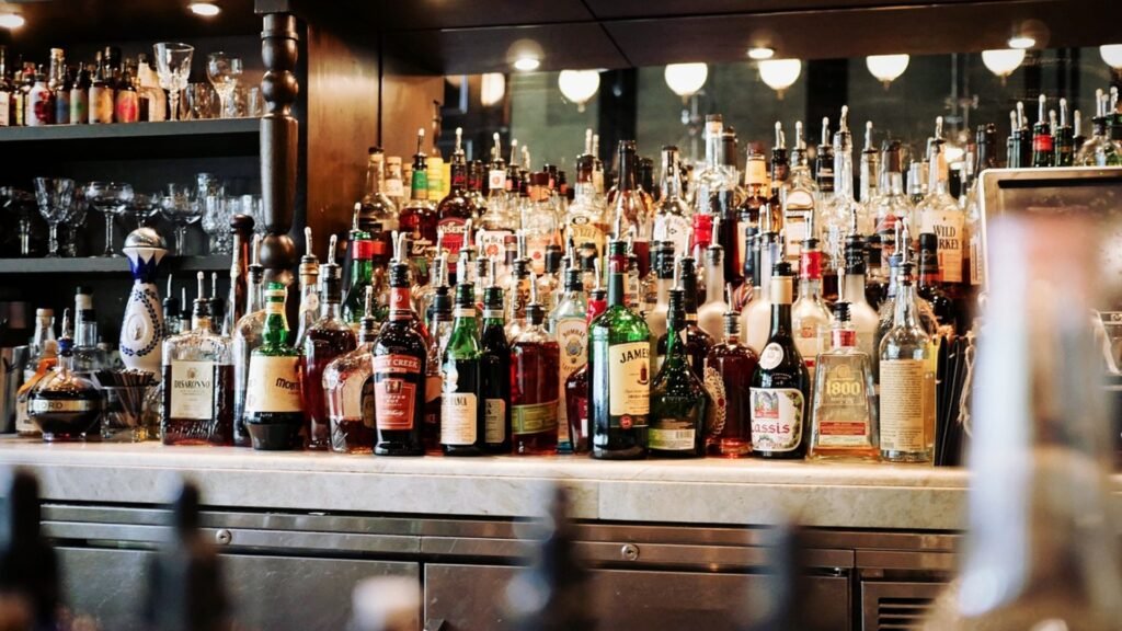drinks and nightlife in singapore