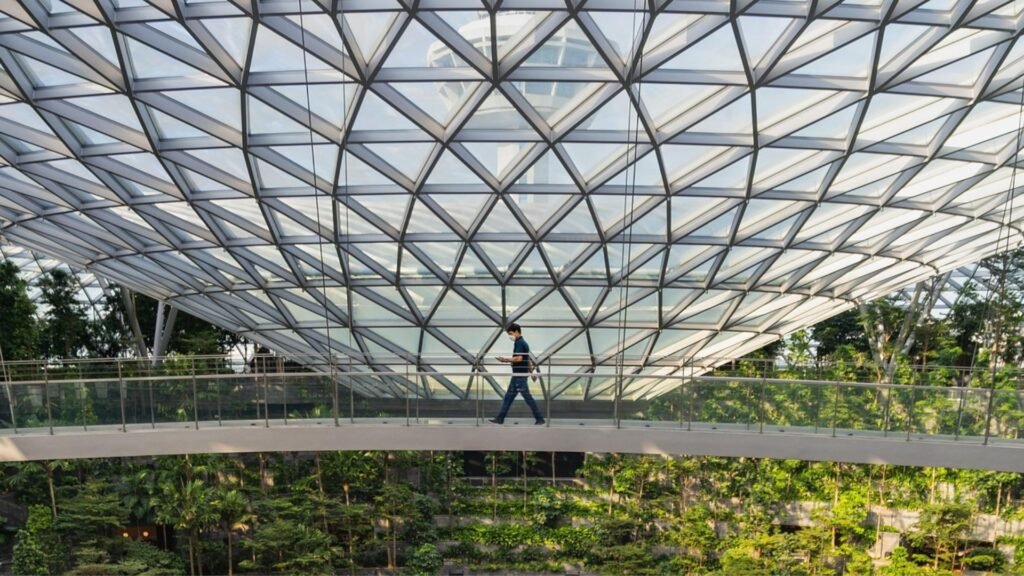 Singapore Good Hotels: Top Places to Stay for Every Budget getting around singapore